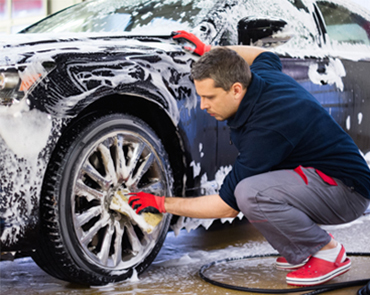 You are currently viewing Essential Tips to Keep Your Car Looking New and Shiny Always